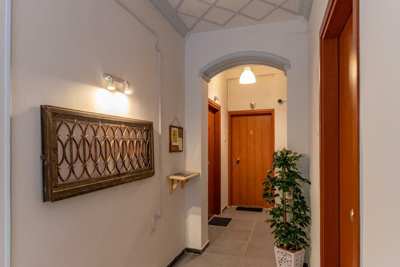 Ports Crossroad C Apartment Piraeus Exterior photo